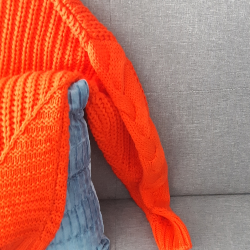 Sweater - Picture 3 of 3